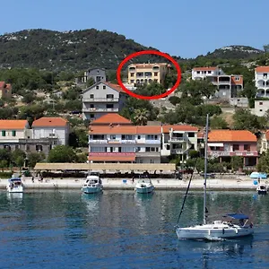 Apartment With A Parking Space Sali, Dugi Otok - 8152, Sali